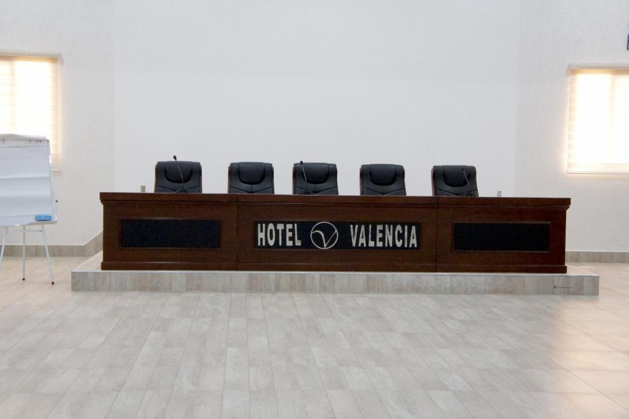 Valencia Hotel & Appartements นูอาดิบู ภายนอก รูปภาพ