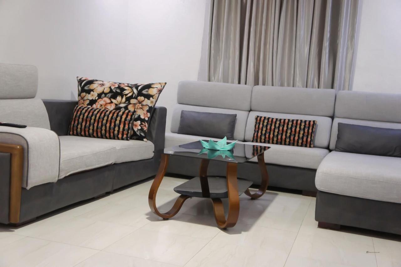 Valencia Hotel & Appartements นูอาดิบู ภายนอก รูปภาพ