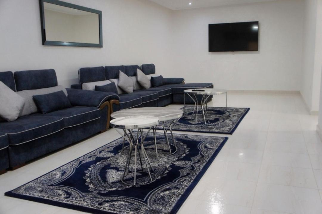 Valencia Hotel & Appartements นูอาดิบู ภายนอก รูปภาพ